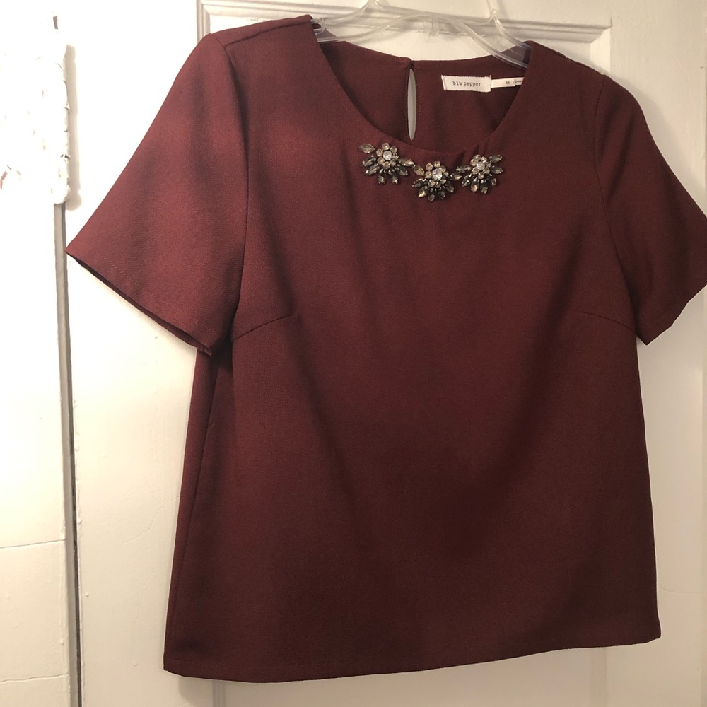 Burgundy jewel embellished collar top!